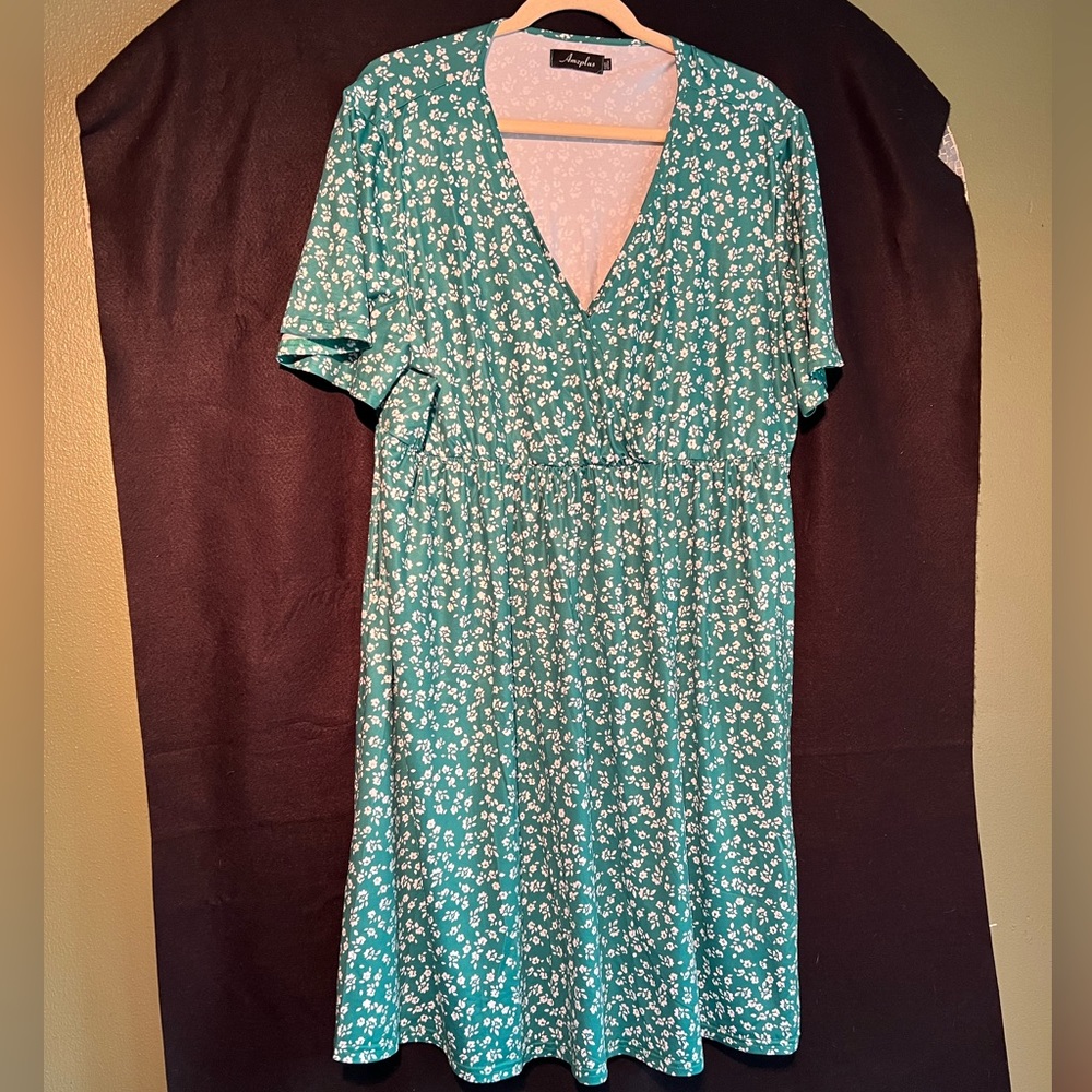 Amzplus Midi Dress Green Size  3XL